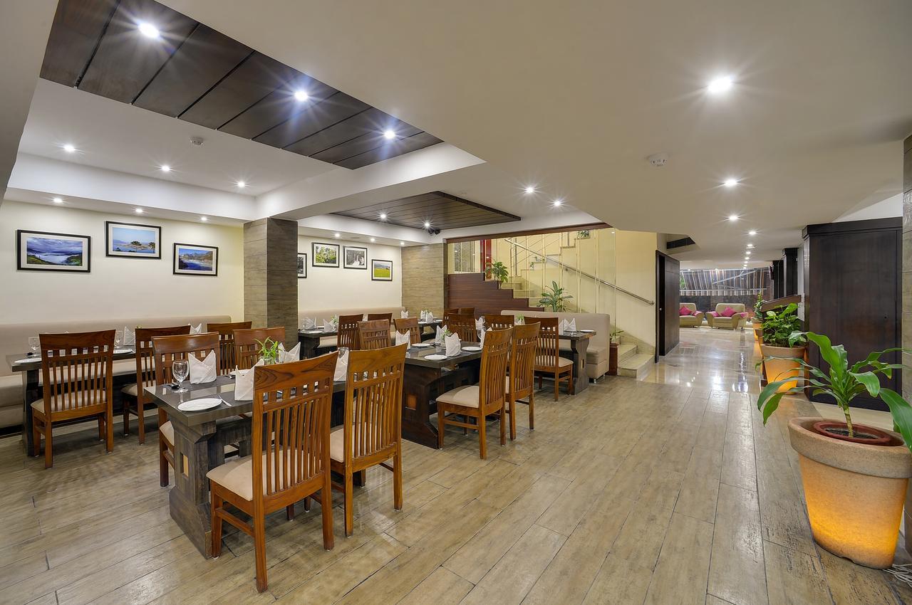 西河尼特休憩酒店 古瓦哈提 外观 照片